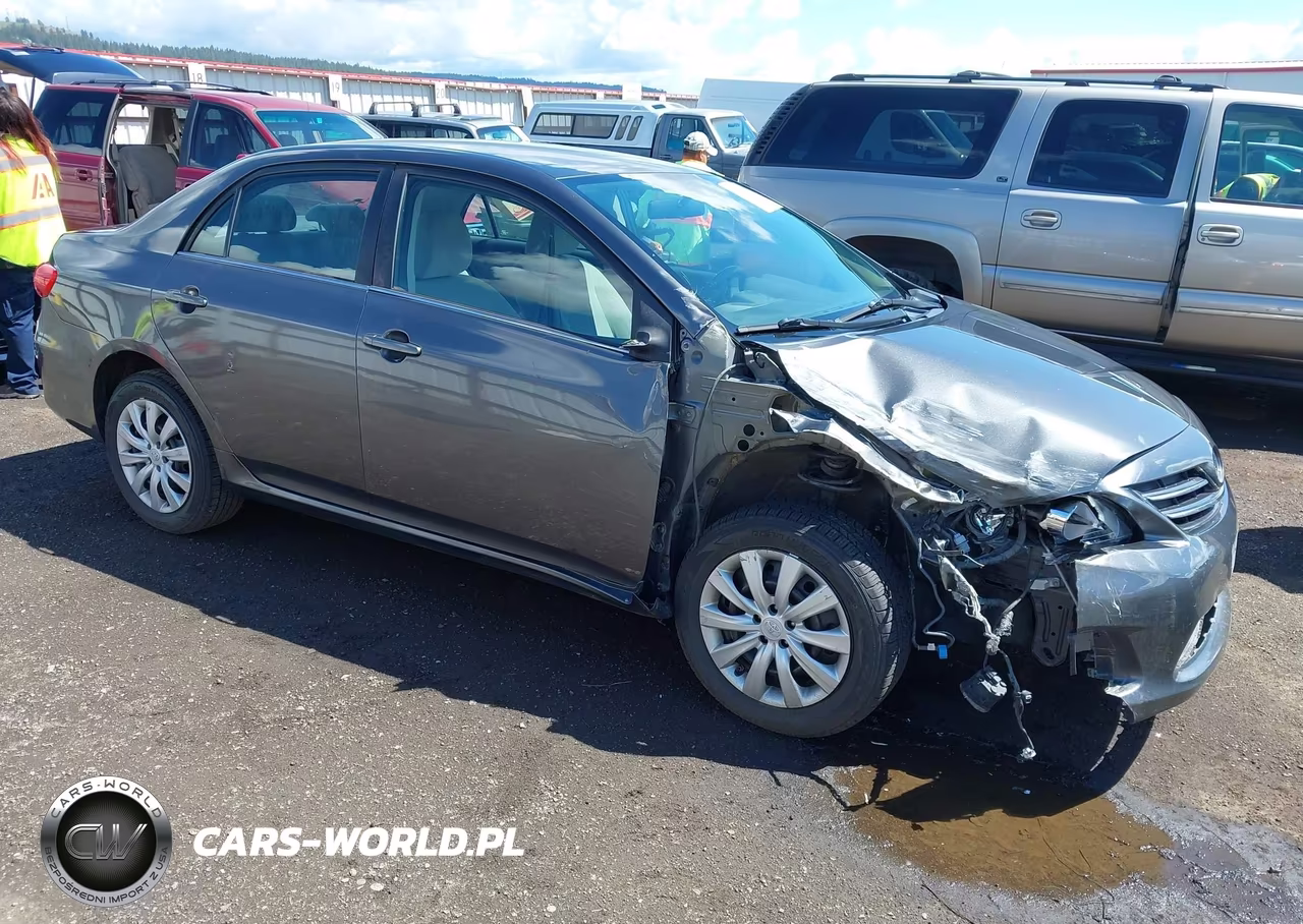 2013 Toyota Corolla Le – zdjęcie 1 z 17