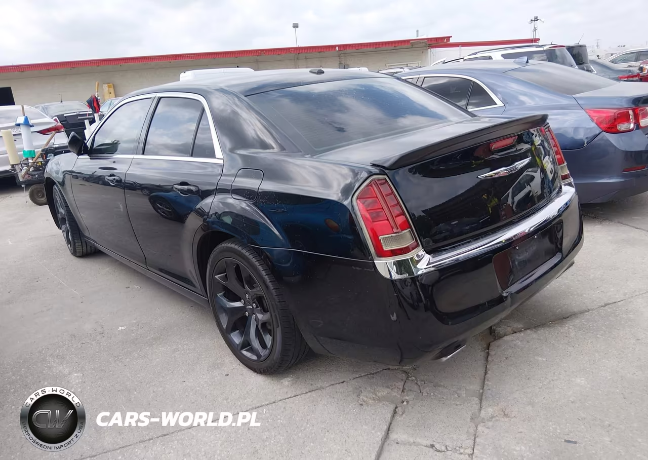 2013 Chrysler 300 Motown VIN:2C3CCAAG5DH533179 - 3