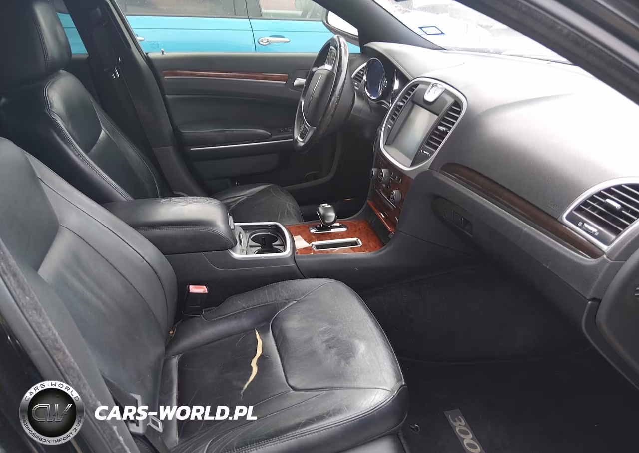 2013 Chrysler 300 Motown VIN:2C3CCAAG5DH533179 - 5