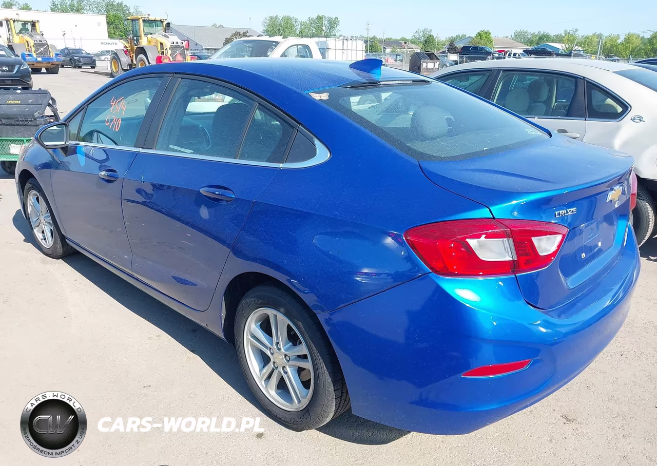 2018 Chevrolet Cruze Lt Auto VIN:1G1BE5SM0J7234857 - 3