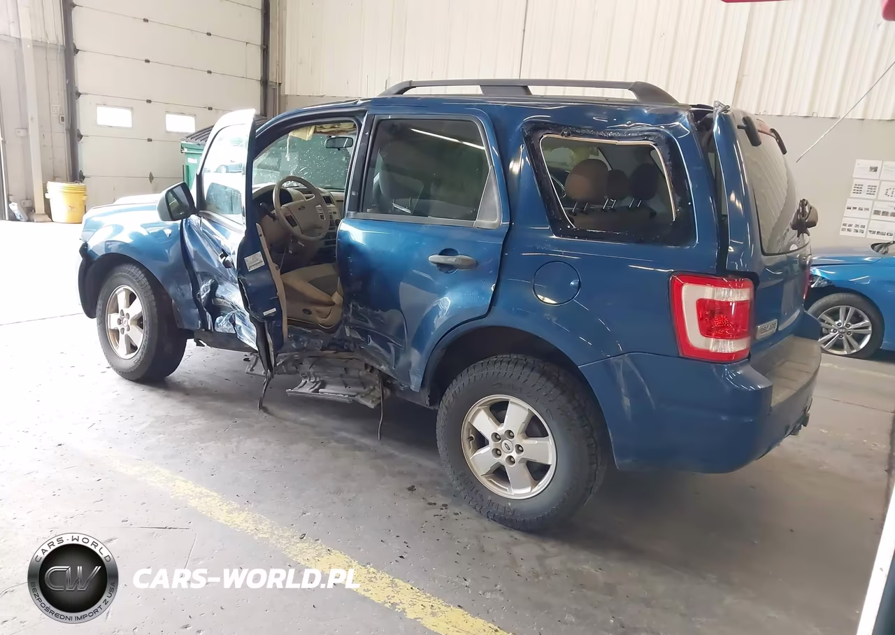 2008 Ford Escape Xlt VIN:1FMCU93118KC31494 - 3