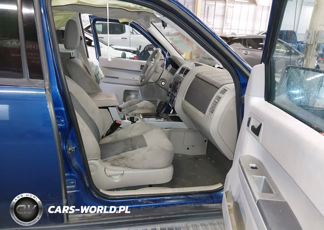 2008 Ford Escape Xlt VIN:1FMCU93118KC31494 - 5