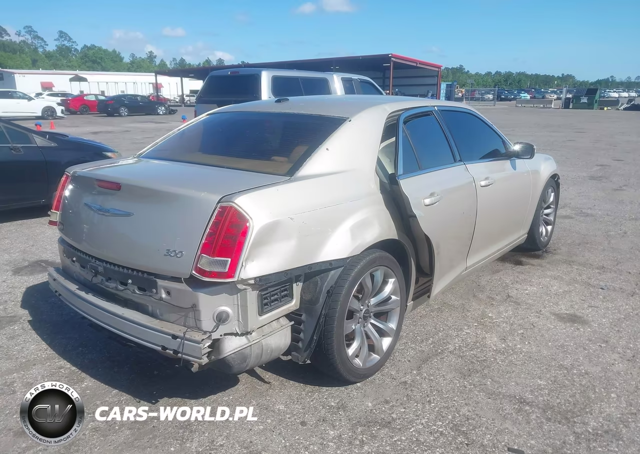 2012 Chrysler 300 VIN:2C3CCAAG1CH289111 - 4