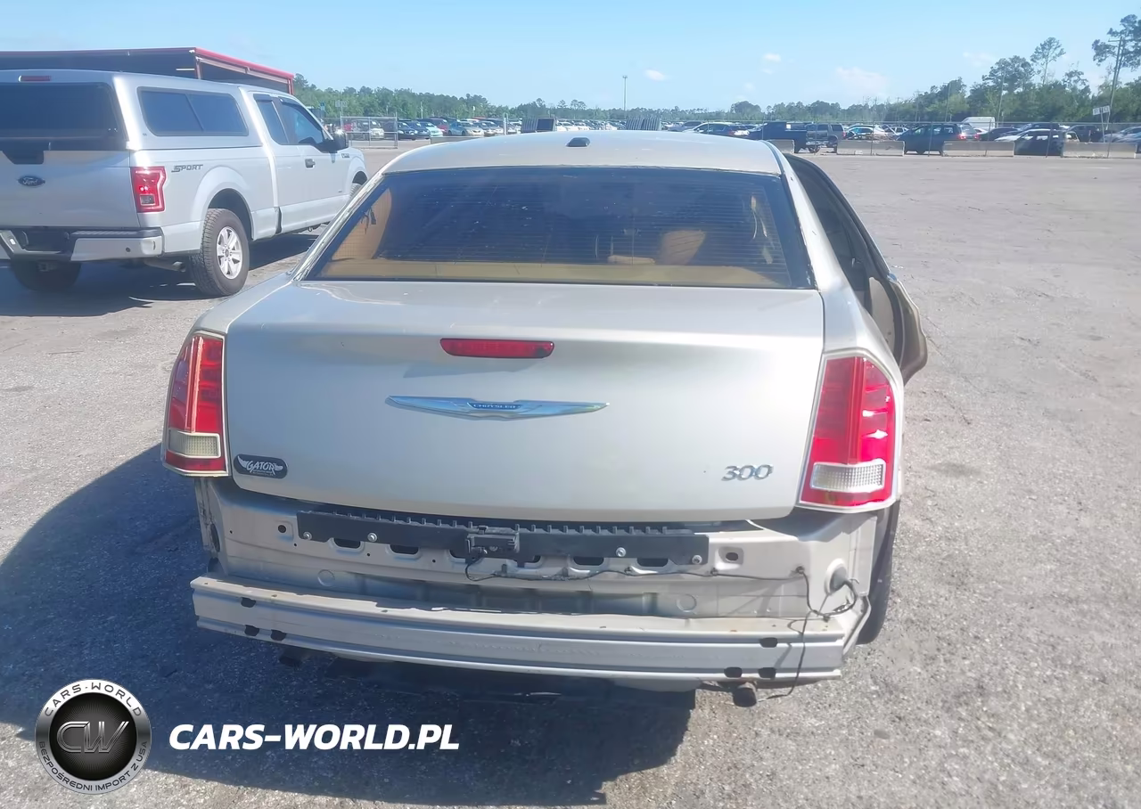 2012 Chrysler 300 VIN:2C3CCAAG1CH289111 - 6