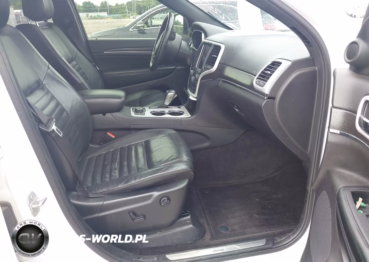 2018 Jeep Grand Cherokee Sterling Edition 4X4 VIN:1C4RJFBG6JC225783 - 5