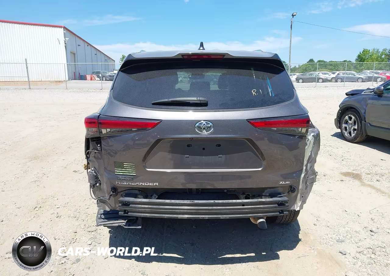 2022 Toyota Highlander Xle VIN:5TDGZRAH9NS552338 - 17