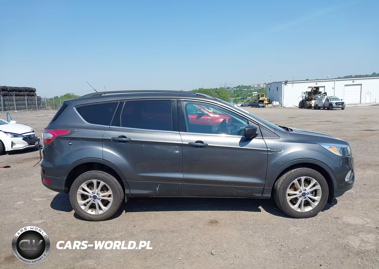 2017 Ford Escape Se VIN:1FMCU9GD8HUA86575 - 13