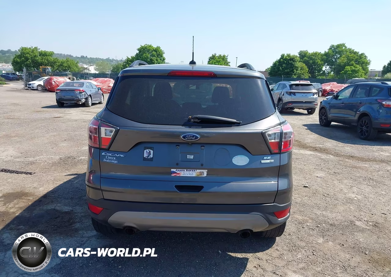 2017 Ford Escape Se VIN:1FMCU9GD8HUA86575 - 16