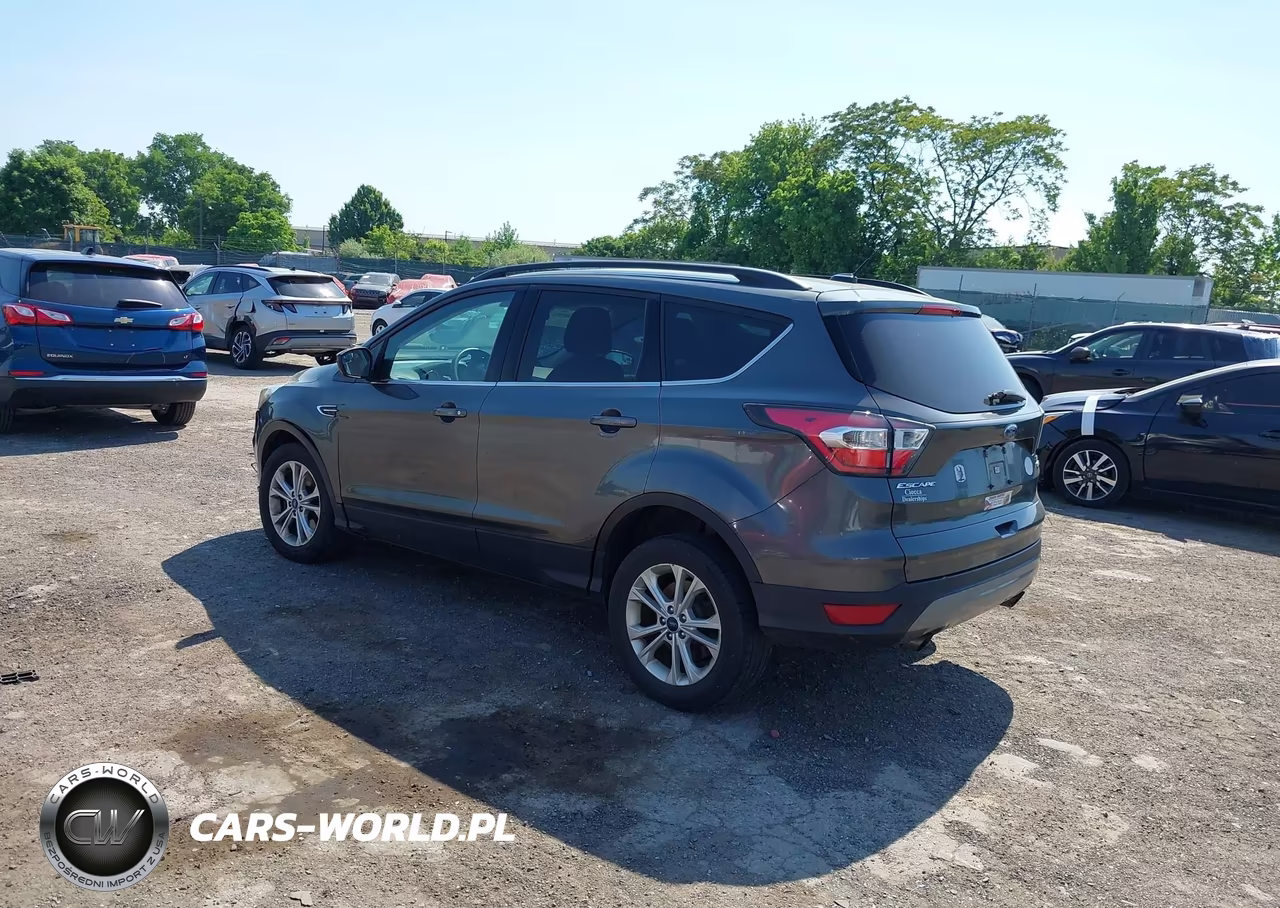 2017 Ford Escape Se VIN:1FMCU9GD8HUA86575 - 3
