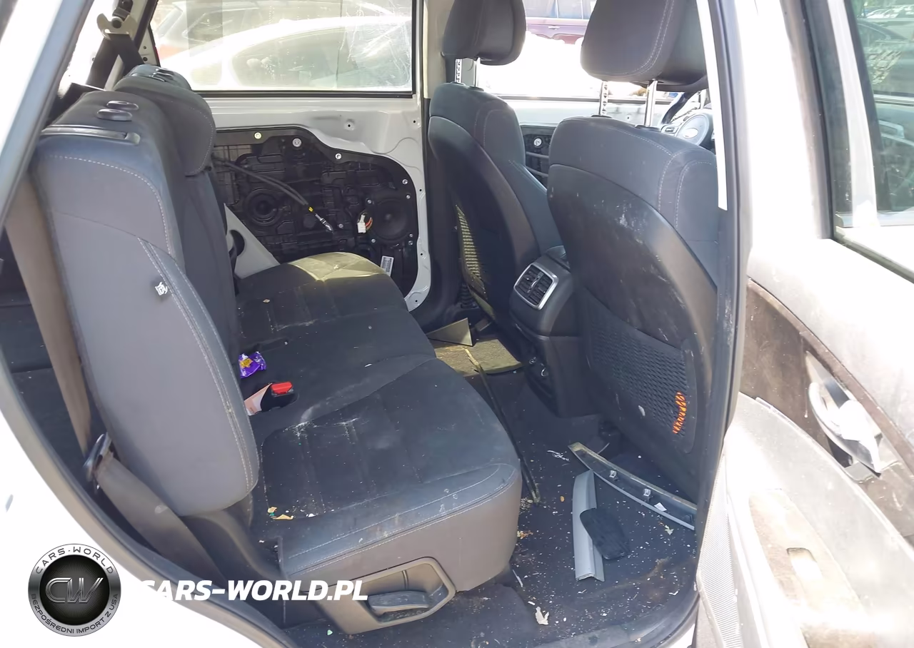 2016 Kia Sorento 2.4L Lx VIN:5XYPGDA38GG111037 - 8