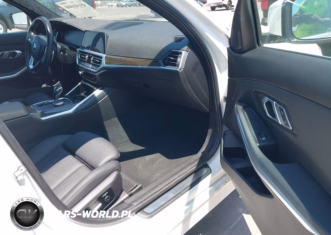 2019 BMW 330I xDrive VIN:3MW5R7J51K8B02850 - 5
