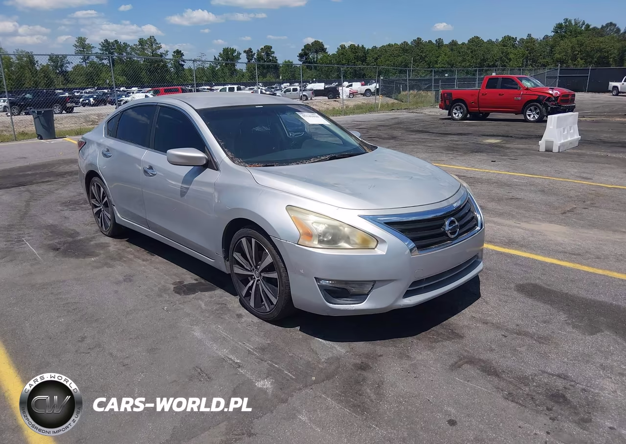 2014 Nissan Altima 2.5 S – zdjęcie 1 z 14