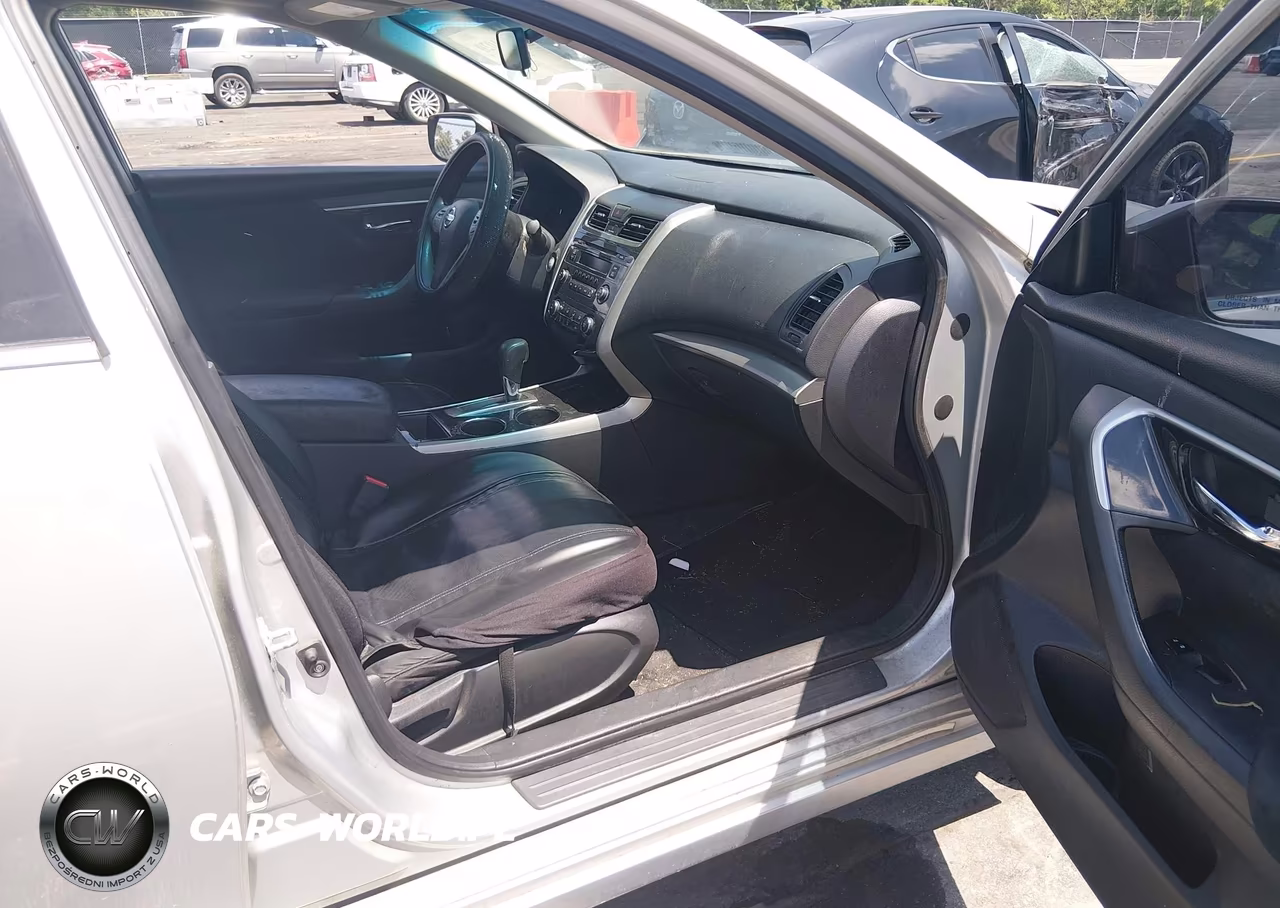 2014 Nissan Altima 2.5 S VIN:1N4AL3AP1EN331341 - 5
