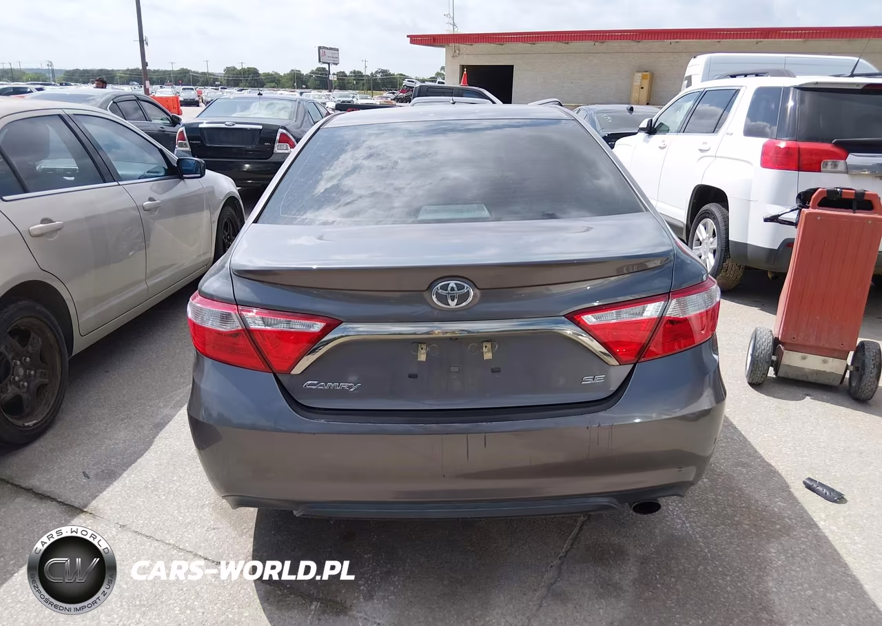 2017 Toyota Camry Se VIN:4T1BF1FK1HU660876 - 16