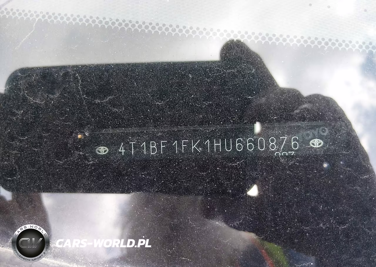 2017 Toyota Camry Se VIN:4T1BF1FK1HU660876 - 9