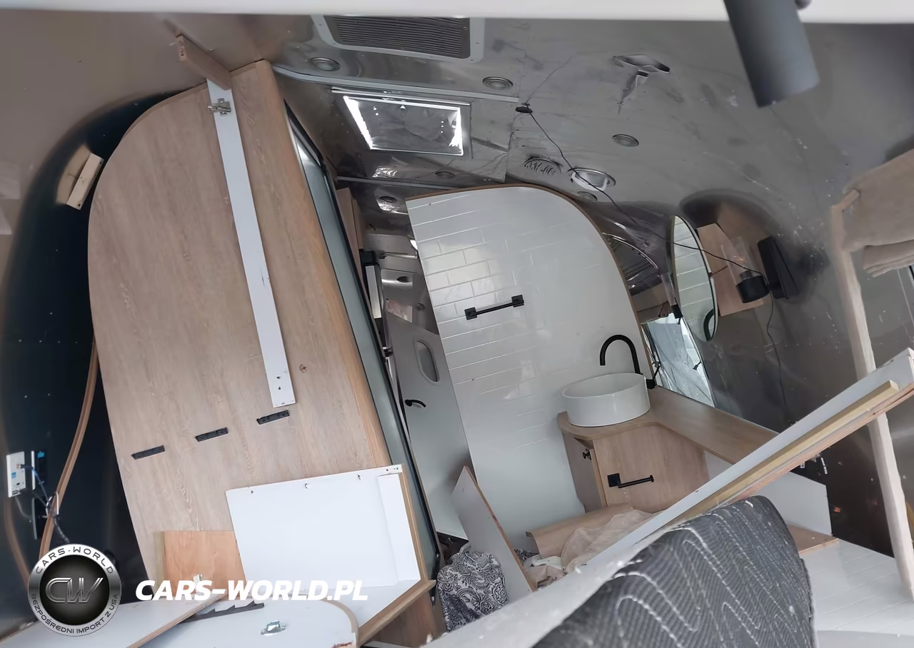 2025 Airstream Pottery VIN:1STJFYM21SJ575414 - 13