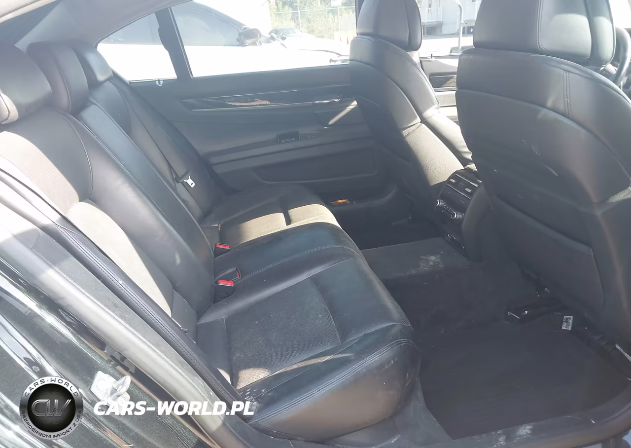 2012 BMW 750Li xDrive VIN:WBAKC8C58CC434771 - 8