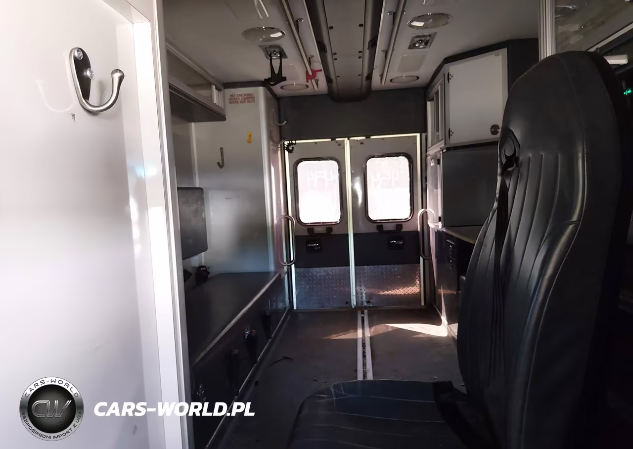 2019 Ford E-450 Cutaway VIN:1FDXE4FS1KDC01431 - 6