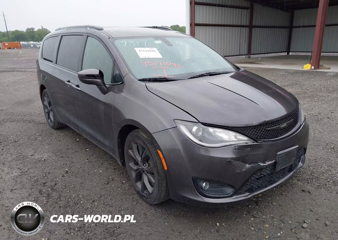 2018 Chrysler Pacifica Touring Plus – zdjęcie 1 z 16
