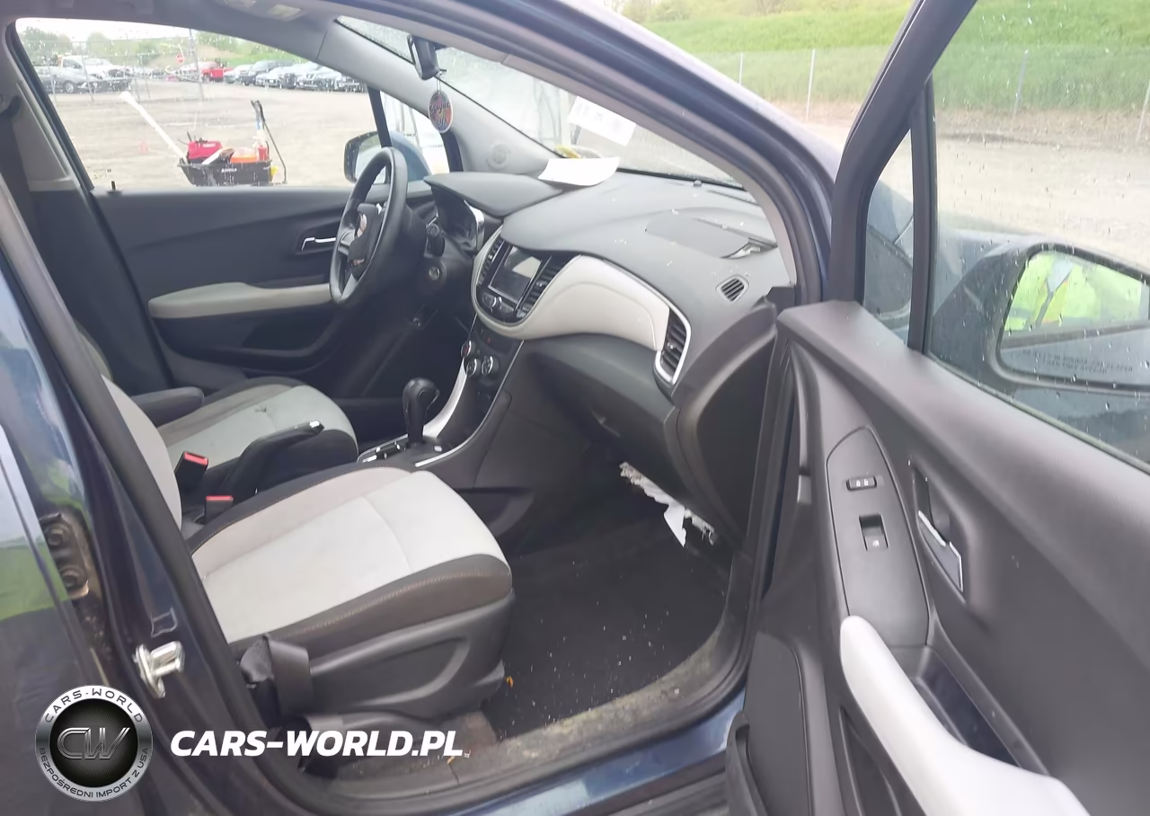 2018 Chevrolet Trax Ls VIN:3GNCJNSB7JL252474 - 5