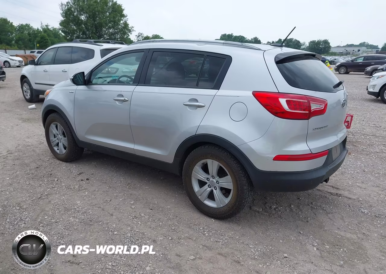 2012 Kia Sportage Lx VIN:KNDPBCA25C7233975 - 3