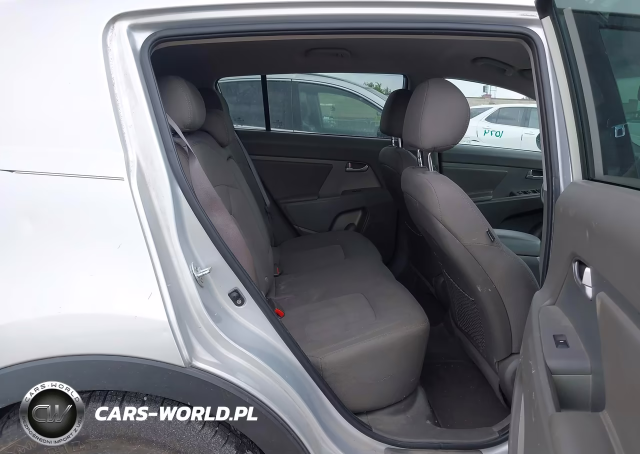 2012 Kia Sportage Lx VIN:KNDPBCA25C7233975 - 8