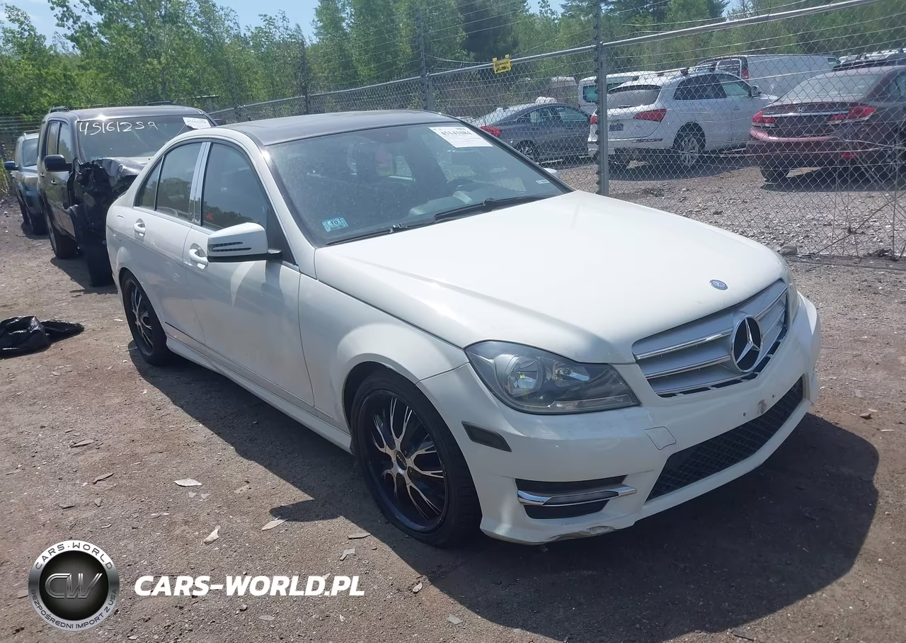 2012 Mercedes-Benz C 300 Sport 4Matic – zdjęcie 1 z 13