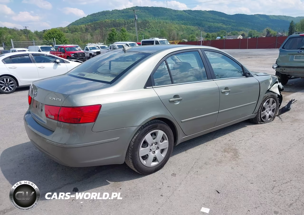 2010 Hyundai Sonata Gls VIN:5NPET4AC6AH588214 - 4