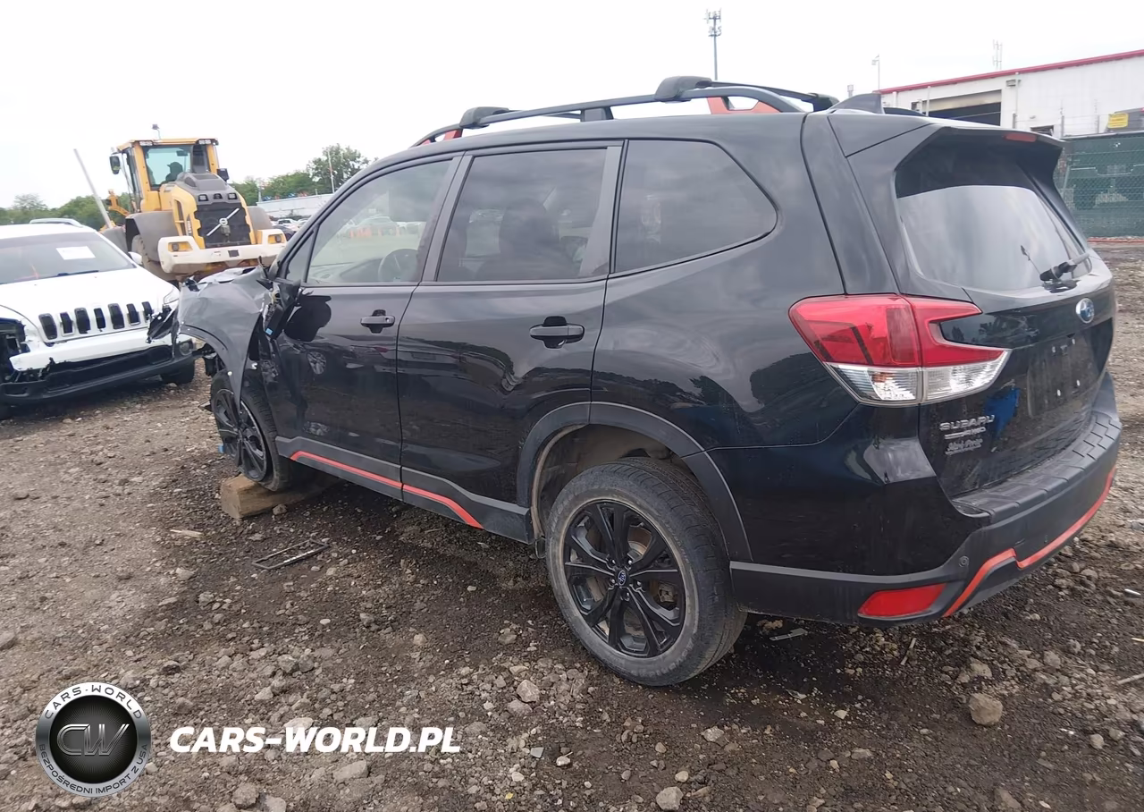 2020 Subaru Forester Sport VIN:JF2SKAMC7LH549716 - 3