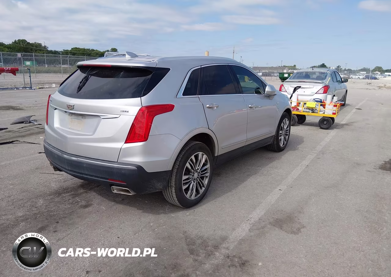 2017 Cadillac Xt5 Premium Luxury VIN:1GYKNCRS3HZ147981 - 4
