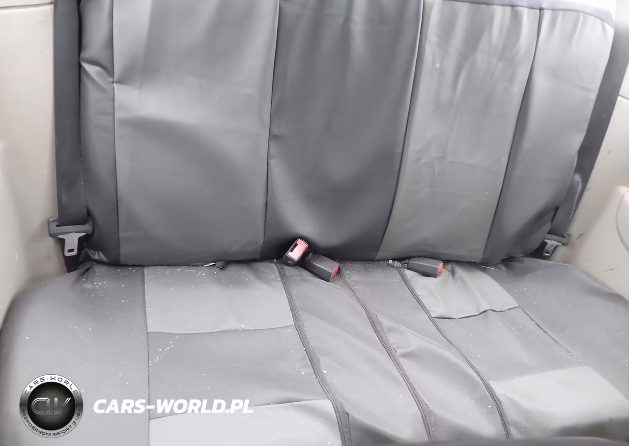 2008 Ford Focus Se-Ses VIN:1FAHP33NX8W164281 - 8