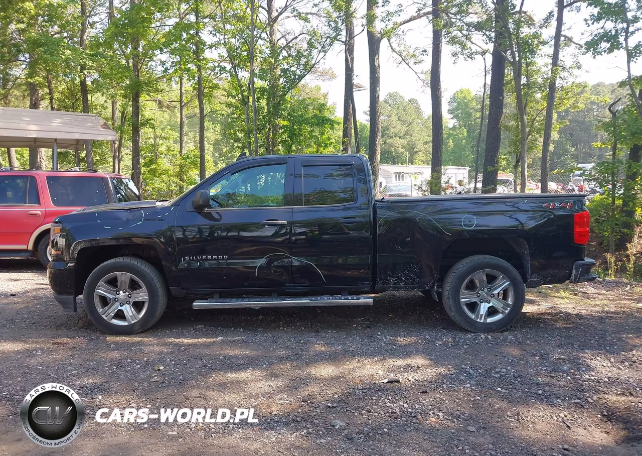 2018 Chevrolet Silverado 1500 Custom VIN:1GCVKPEC9JZ353751 - 14