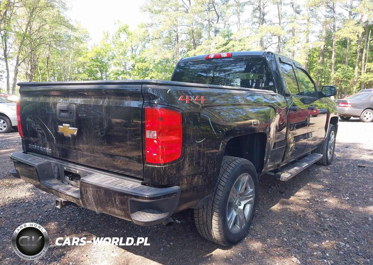 2018 Chevrolet Silverado 1500 Custom VIN:1GCVKPEC9JZ353751 - 4