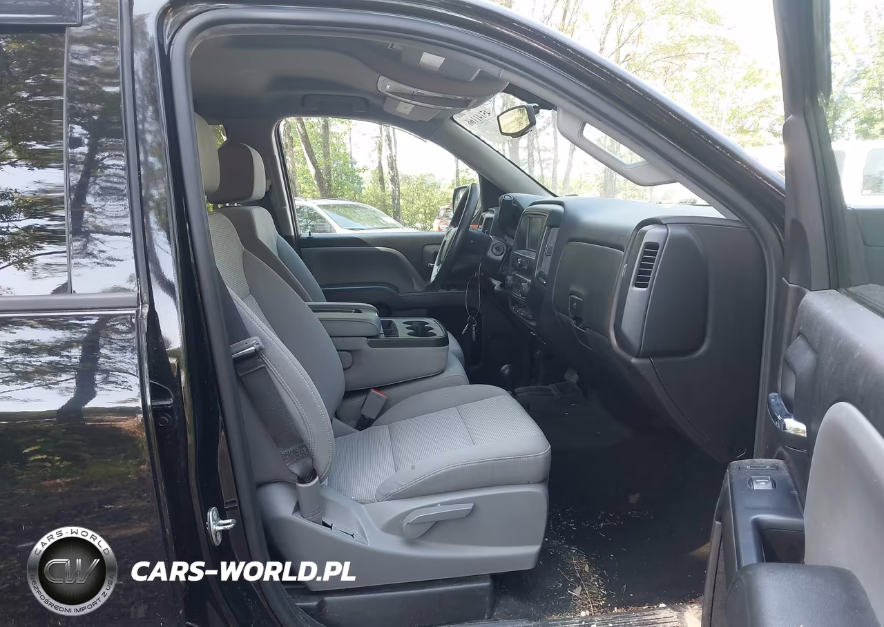 2018 Chevrolet Silverado 1500 Custom VIN:1GCVKPEC9JZ353751 - 5