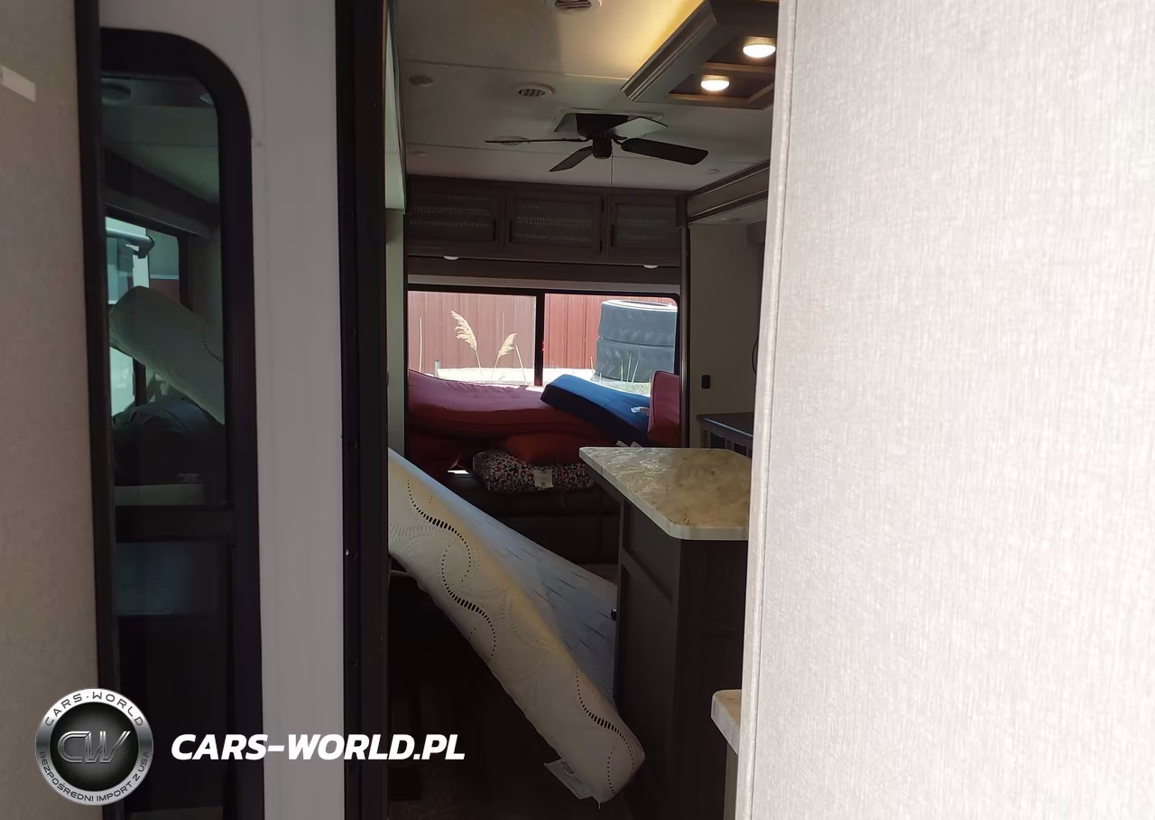 2022 Coachmen Other VIN:5ZT3CH1B1NA328000 - 5