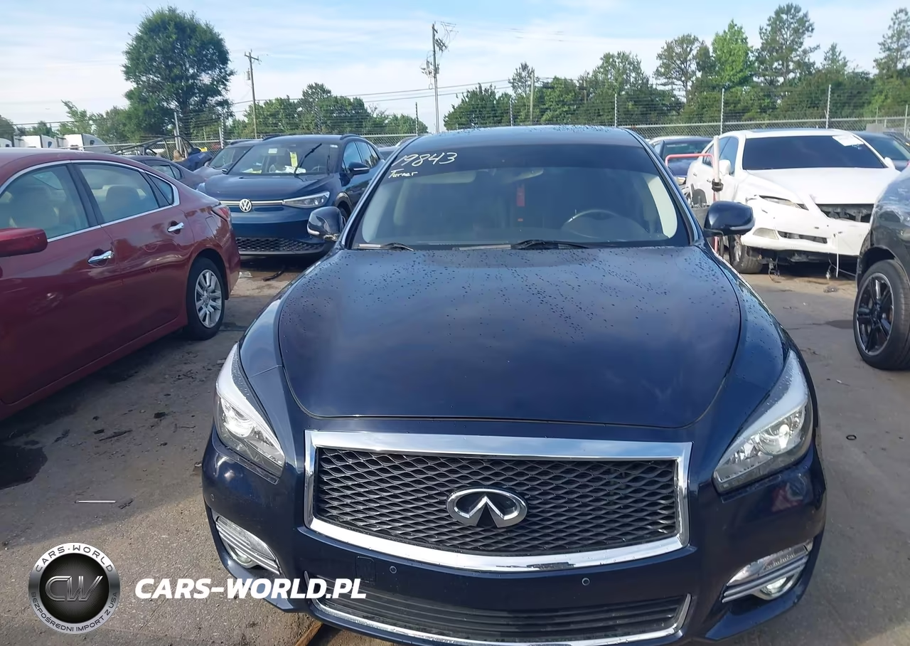 2018 Infiniti Q70 3.7 Luxe VIN:JN1BY1AP2JM181117 - 12