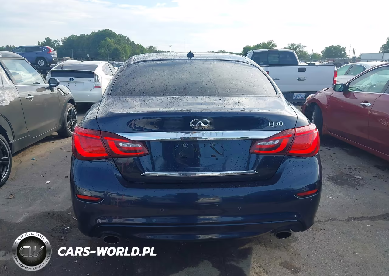 2018 Infiniti Q70 3.7 Luxe VIN:JN1BY1AP2JM181117 - 16