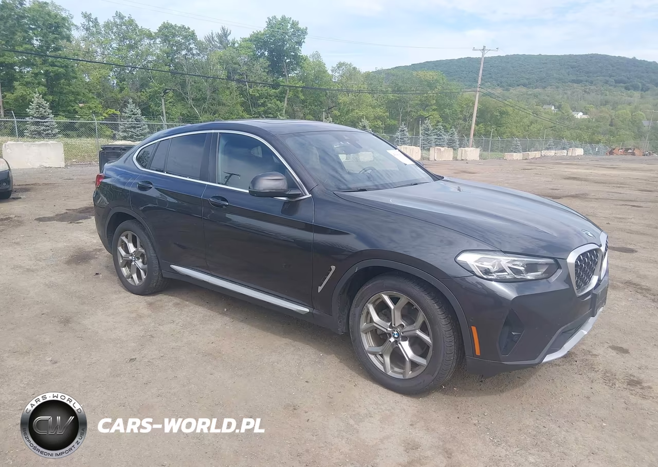 2022 BMW X4 xDrive30I