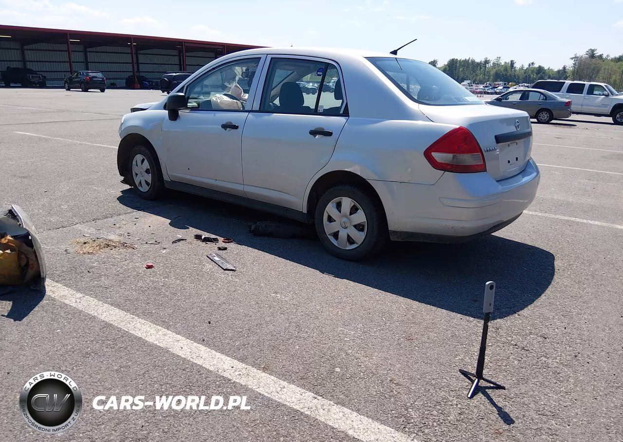2011 Nissan Versa 1.6 VIN:3N1CC1AP6BL390505 - 3