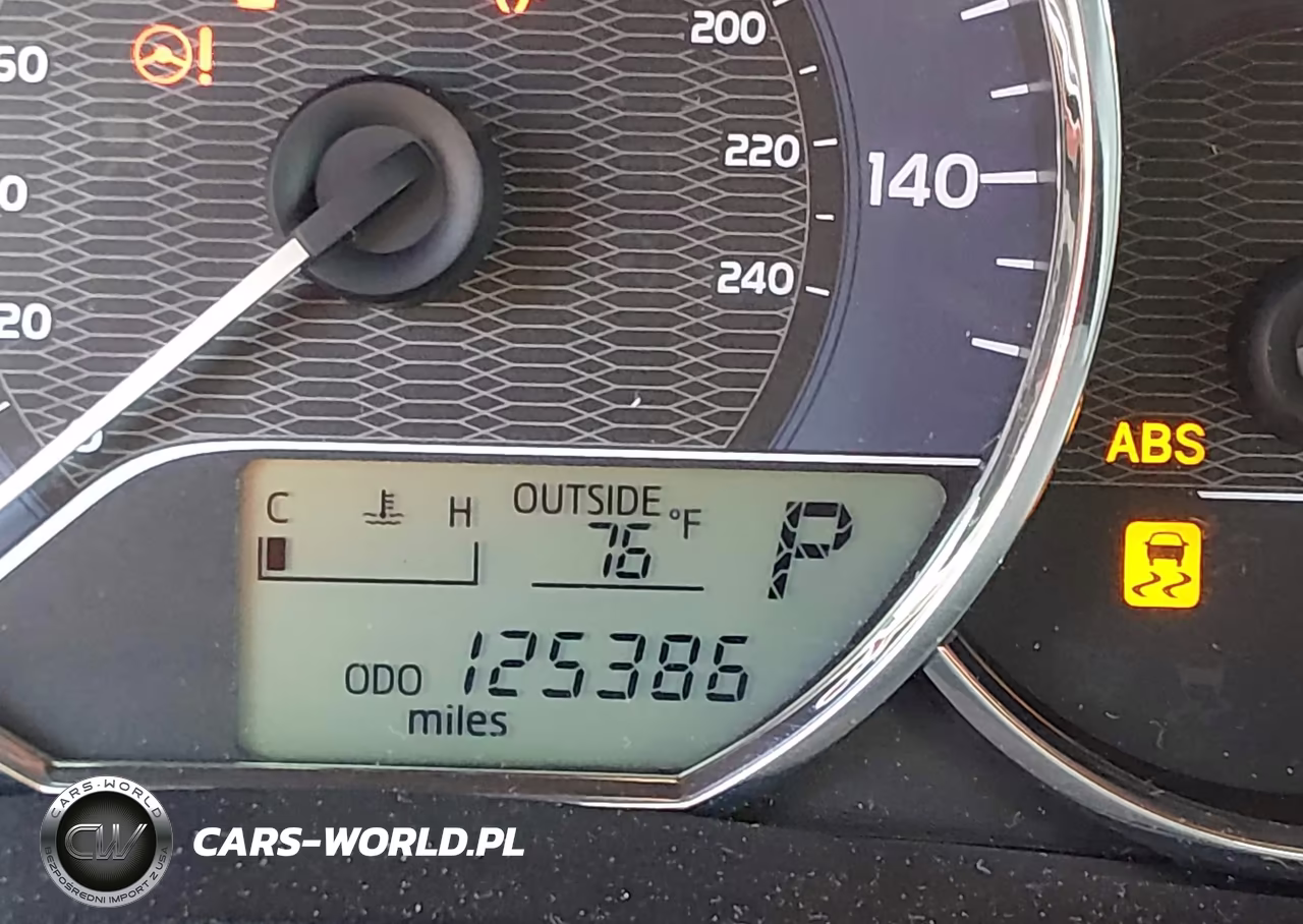 2015 Toyota Corolla Le VIN:2T1BURHE5FC460206 - 15