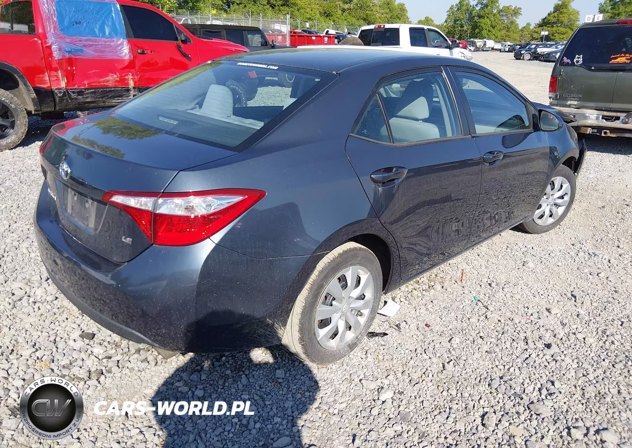 2015 Toyota Corolla Le VIN:2T1BURHE5FC460206 - 4