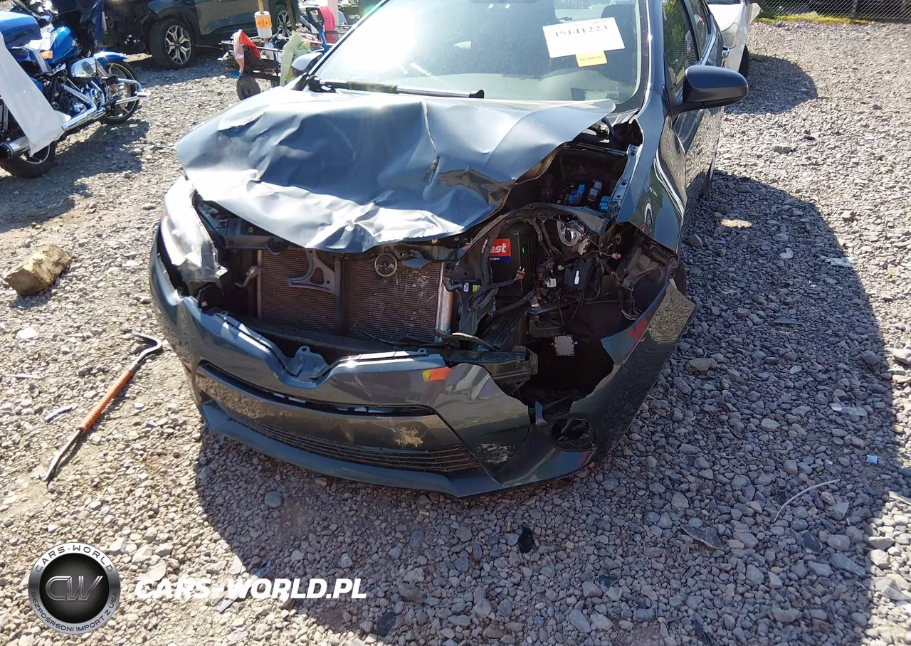 2015 Toyota Corolla Le VIN:2T1BURHE5FC460206 - 6