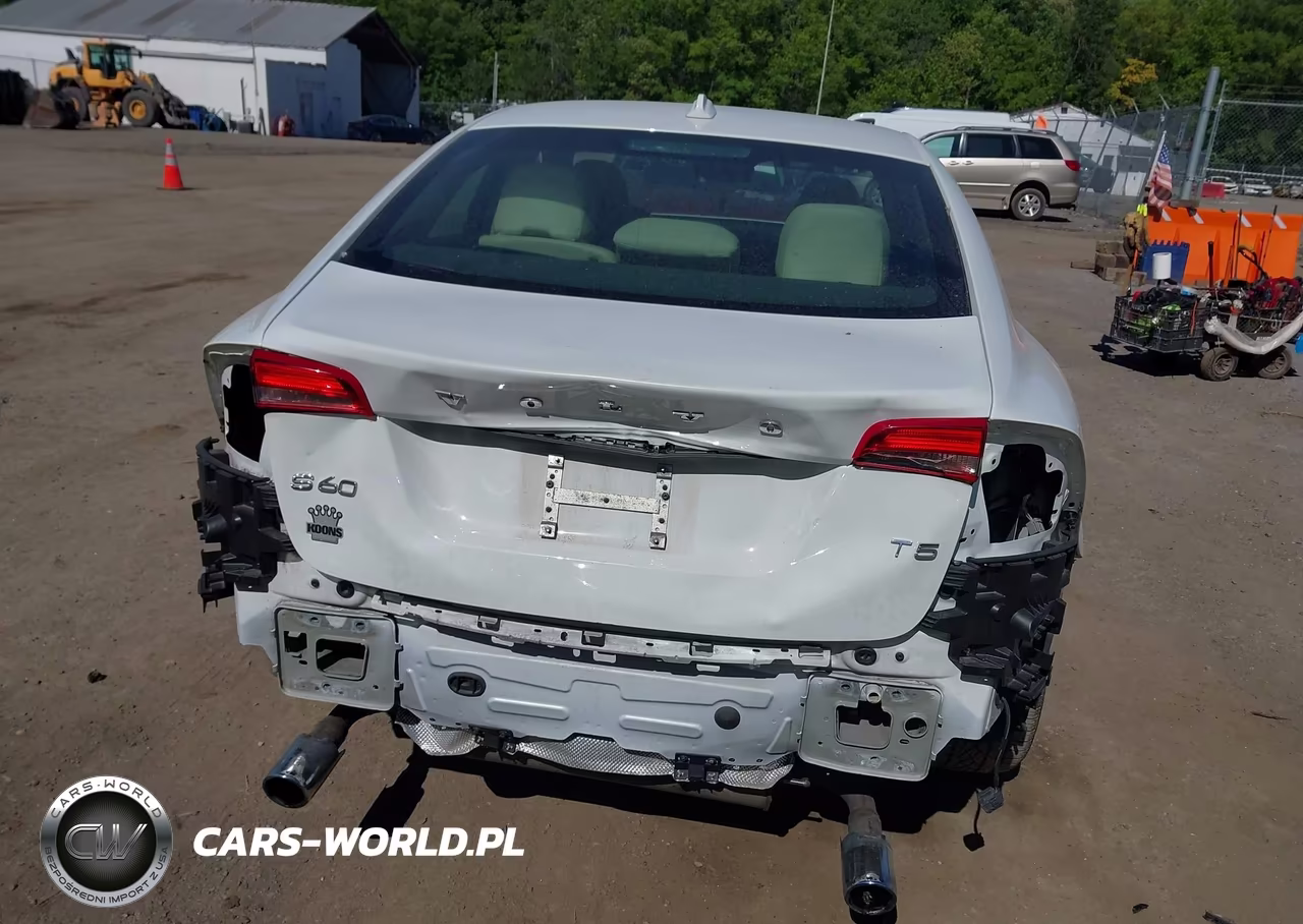 2018 Volvo S60 T5 Dynamic VIN:YV126MFL8J2454240 - 16