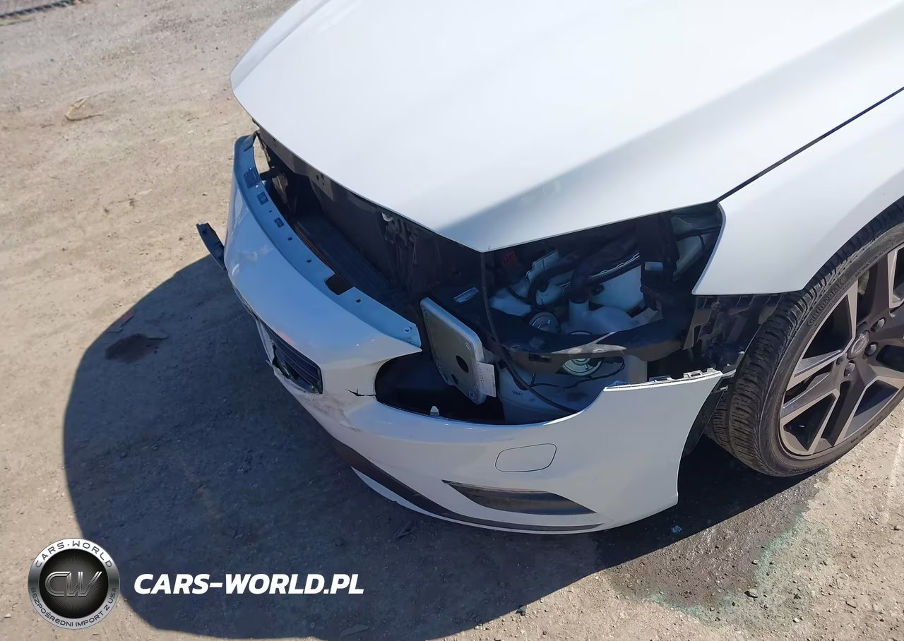 2018 Volvo S60 T5 Dynamic VIN:YV126MFL8J2454240 - 19