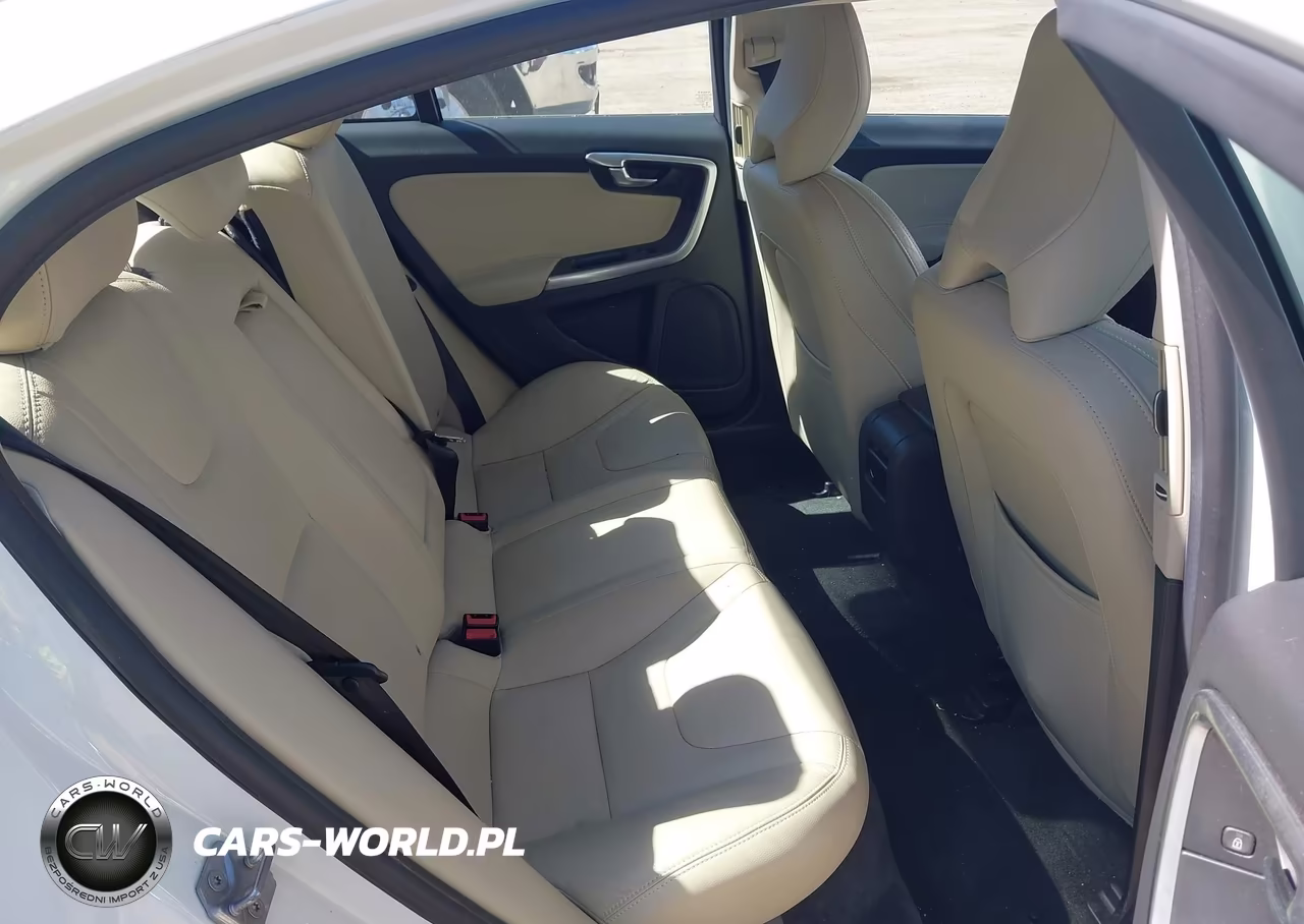 2018 Volvo S60 T5 Dynamic VIN:YV126MFL8J2454240 - 8