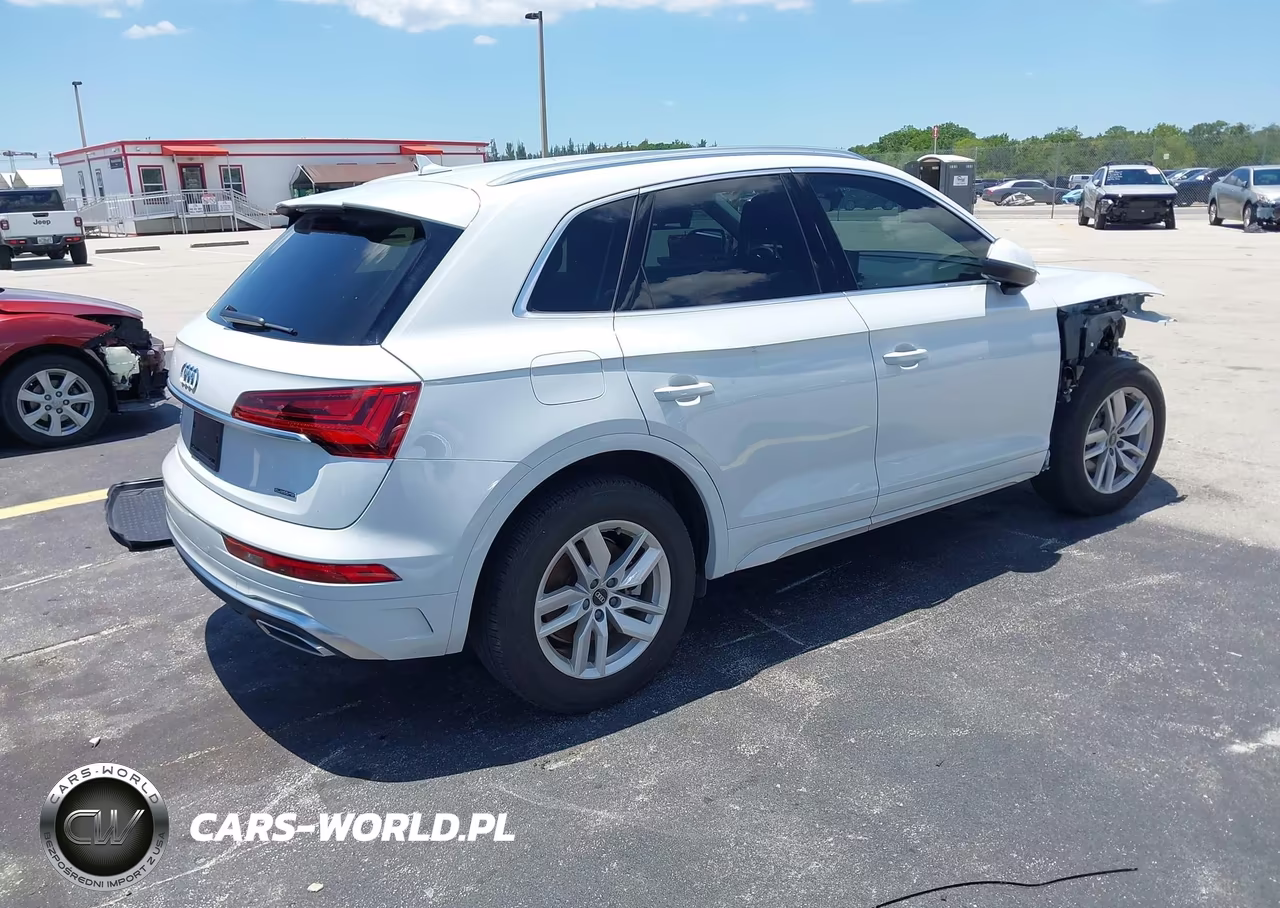 2023 Audi Q5 Premium 45 Tfsi S Line Quattro VIN:WA1GAAFY9P2002272 - 4
