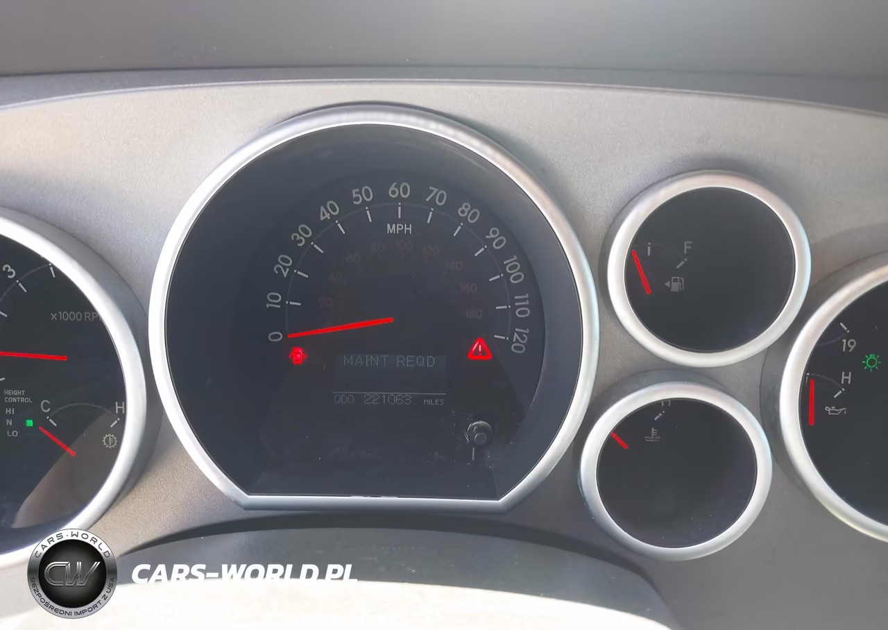 2011 Toyota Sequoia Platinum 5.7L V8 VIN:5TDYY5G11BS035332 - 7