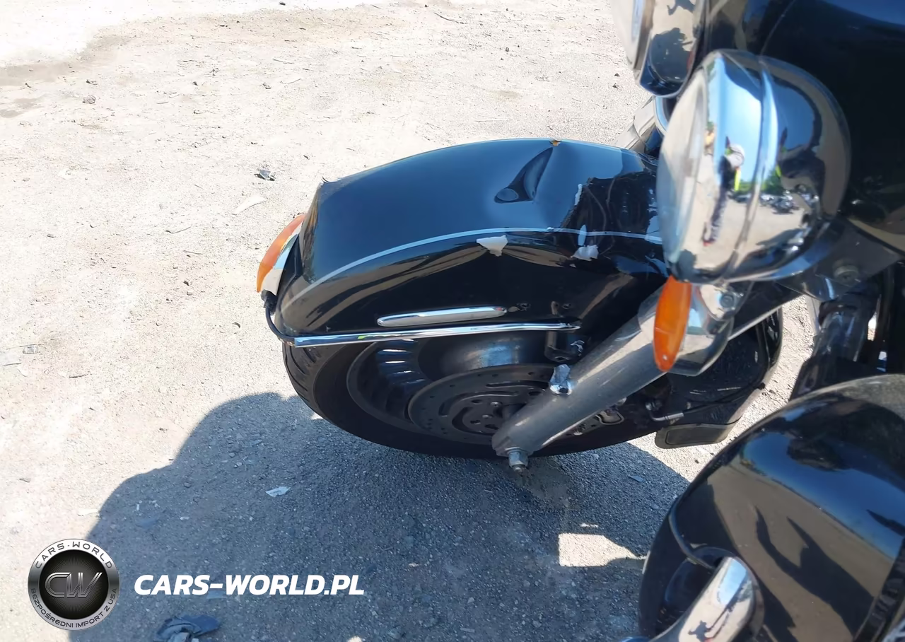 2007 Harley-Davidson Flhtcui VIN:1HD1FC4157Y627875 - 11