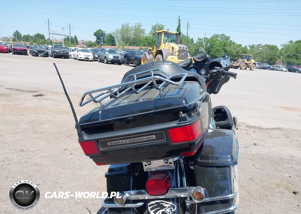 2007 Harley-Davidson Flhtcui VIN:1HD1FC4157Y627875 - 6