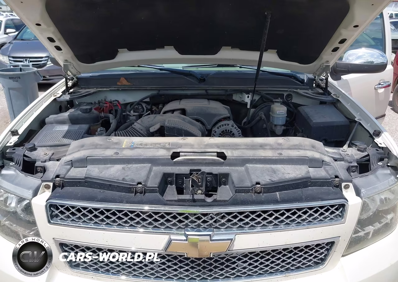 2010 Chevrolet Tahoe Ltz VIN:1GNUKCE04AR175166 - 10